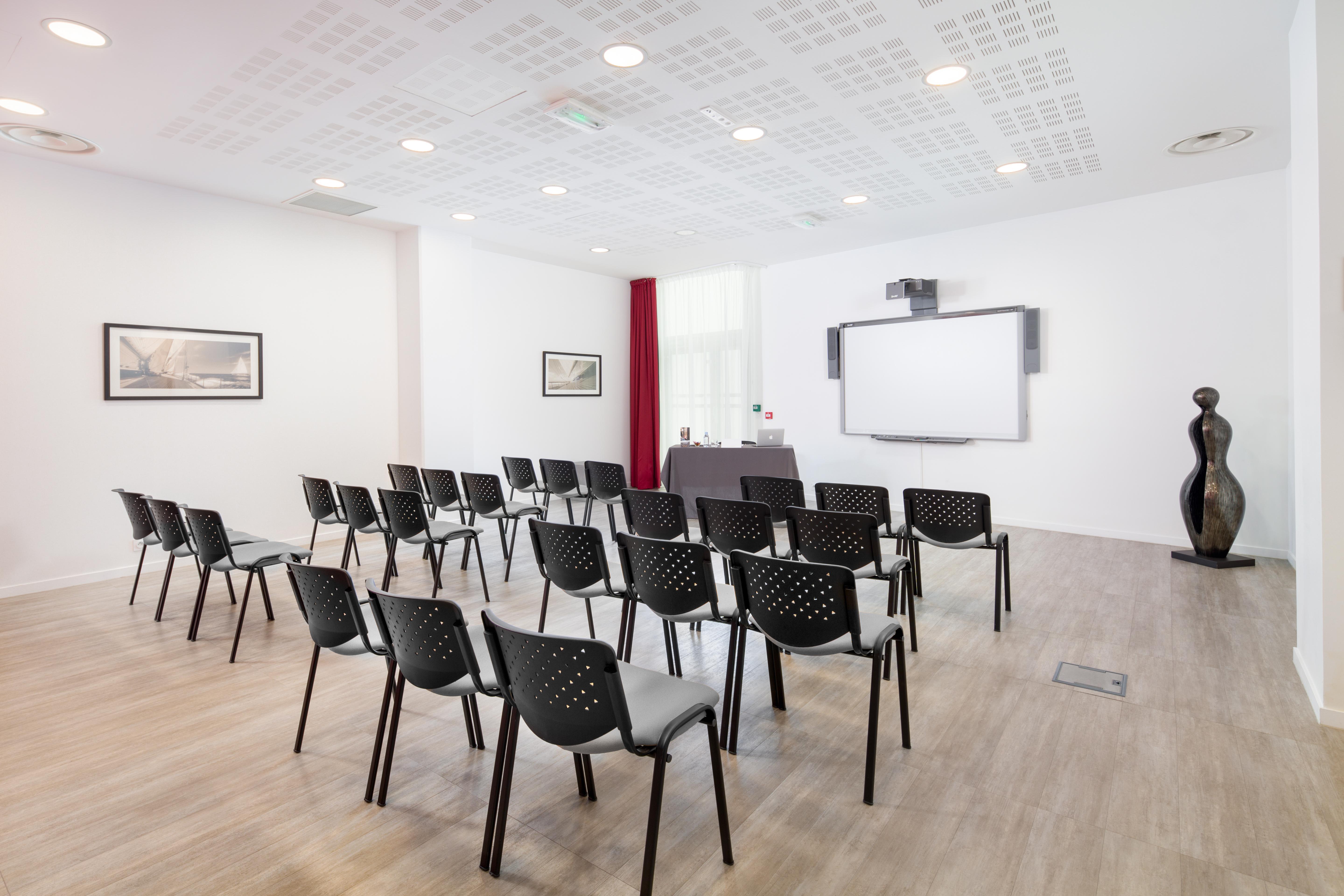 Seven Urban Suites Nantes Centre Экстерьер фото