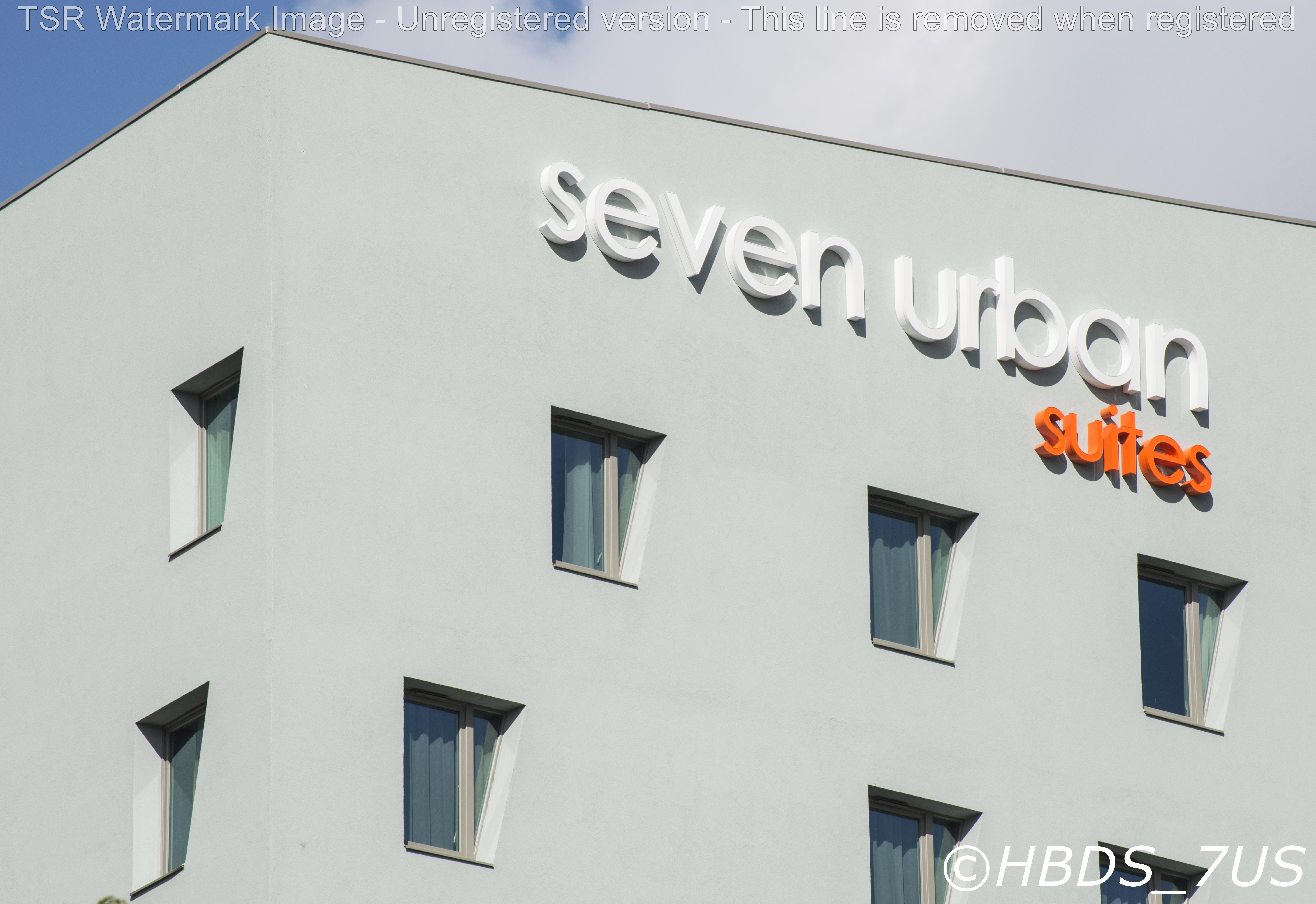 Seven Urban Suites Nantes Centre Экстерьер фото