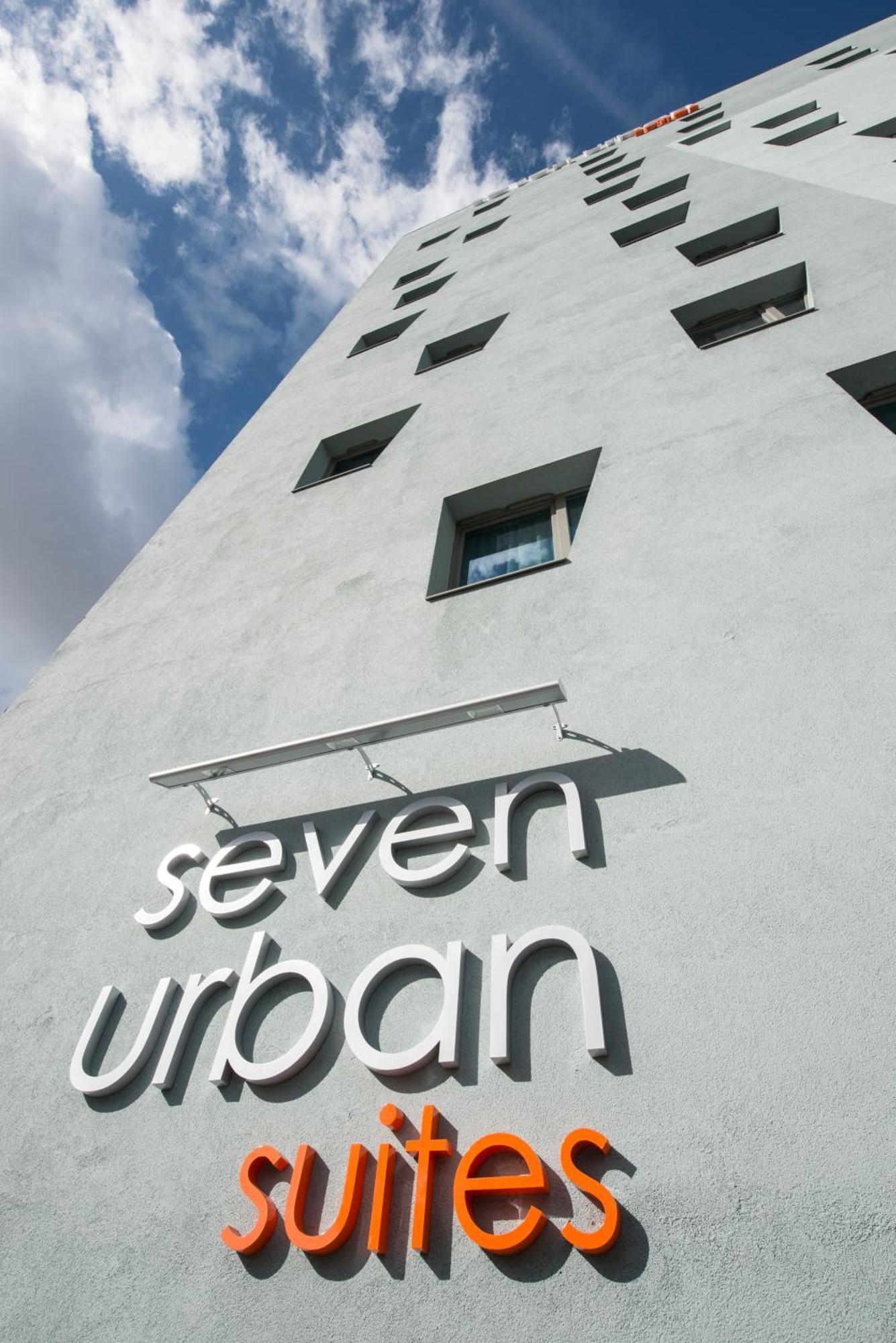 Seven Urban Suites Nantes Centre Экстерьер фото