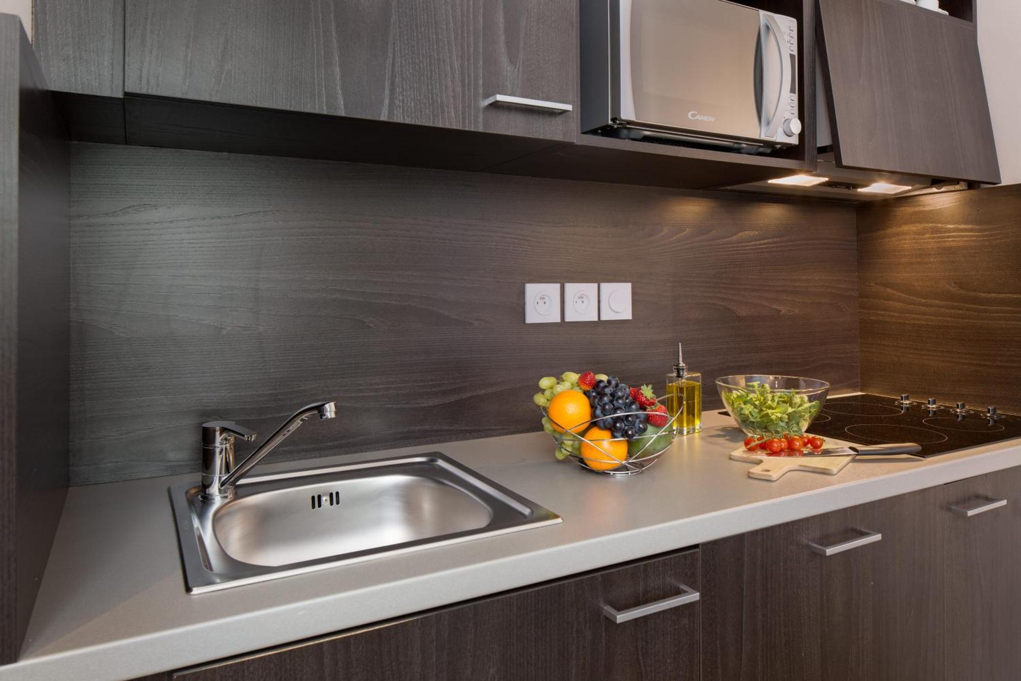 Seven Urban Suites Nantes Centre Экстерьер фото