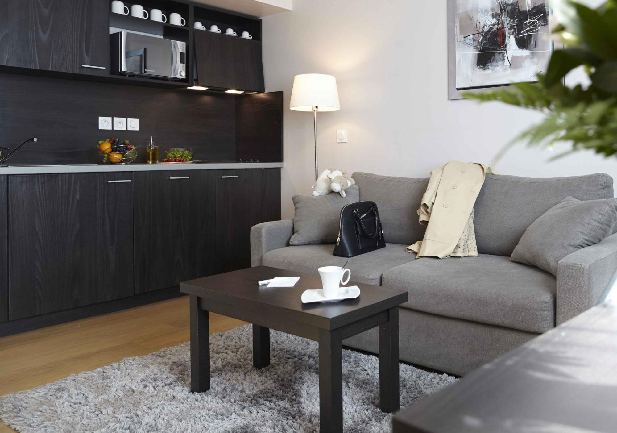 Seven Urban Suites Nantes Centre Экстерьер фото