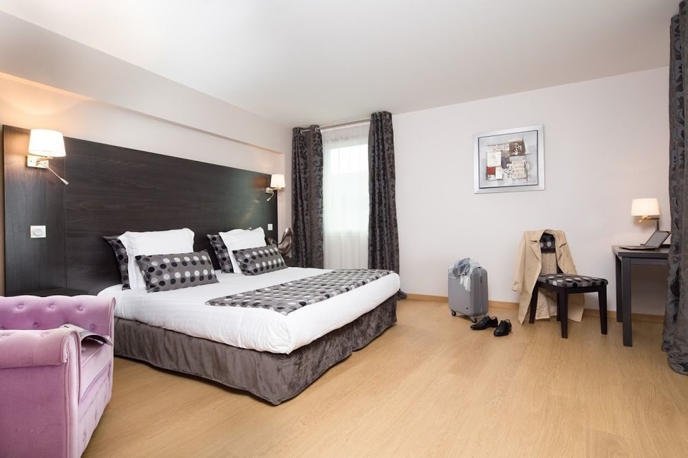 Seven Urban Suites Nantes Centre Экстерьер фото