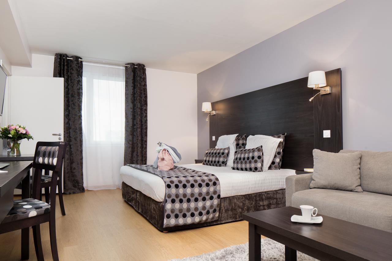 Seven Urban Suites Nantes Centre Экстерьер фото