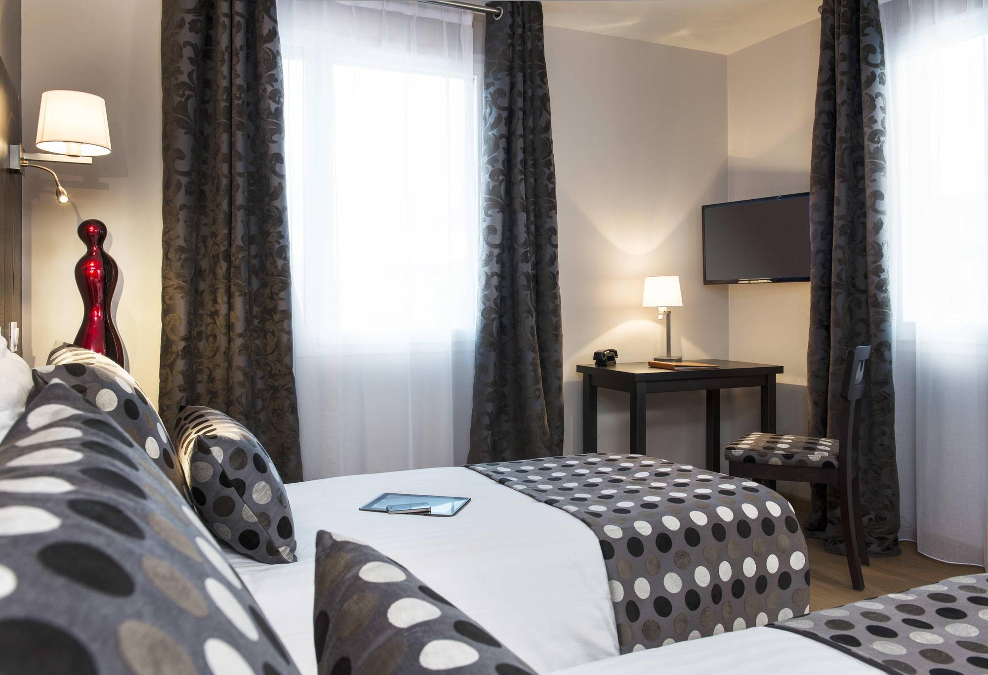 Seven Urban Suites Nantes Centre Экстерьер фото